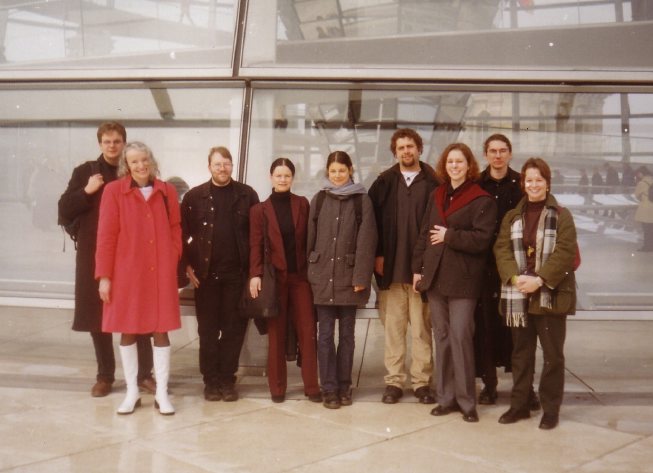 Gruppenbild vor dem Reichstag