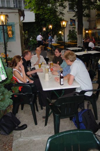 Die Demokraten im Biergarten des 'Deutschen Haus' 2